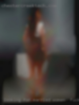Looking for casual discreet married women to fuck fun.